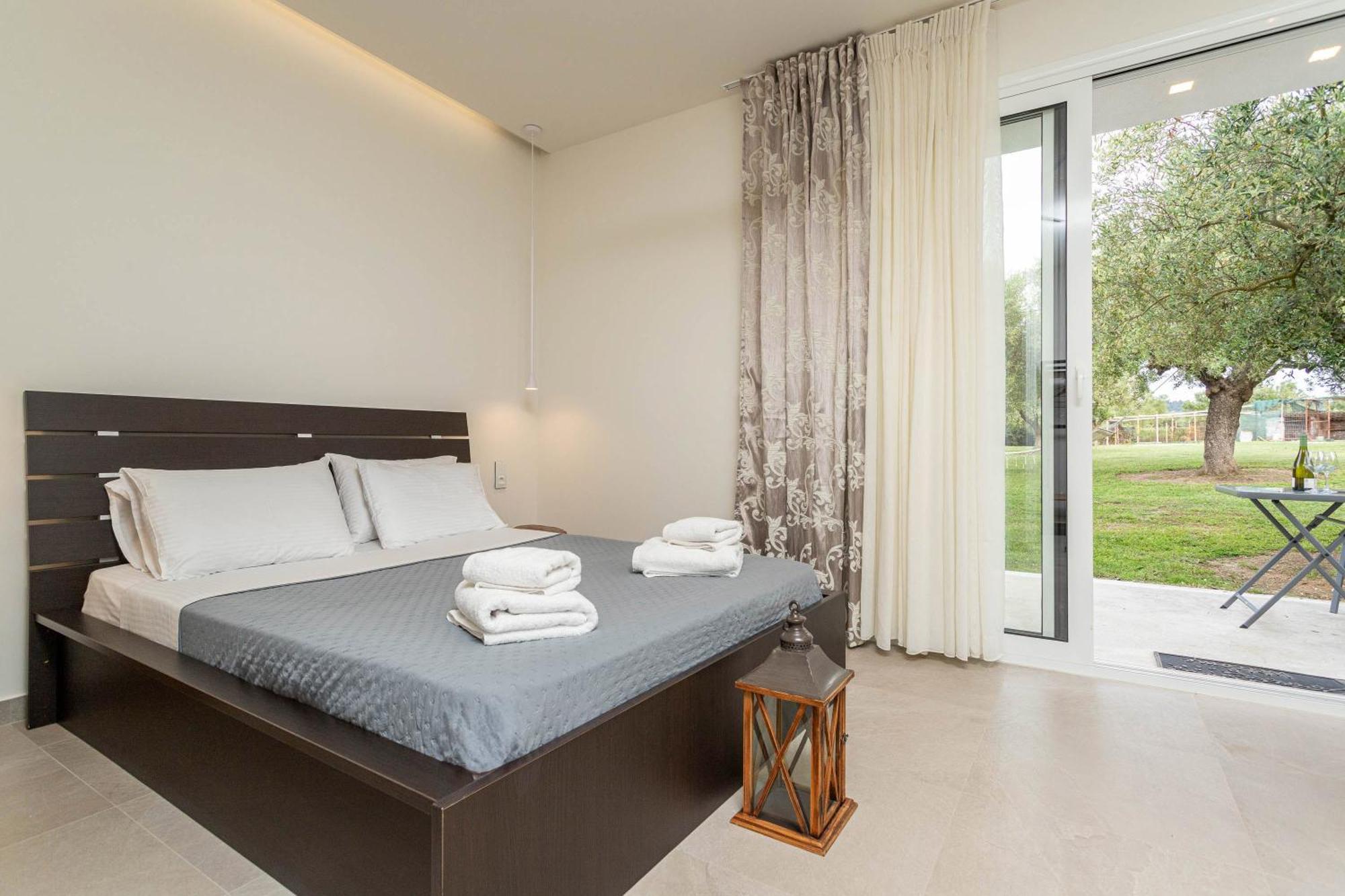 Mellagia Suites Kassandreia Exterior photo